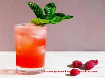 Mocktail framboises et limonade