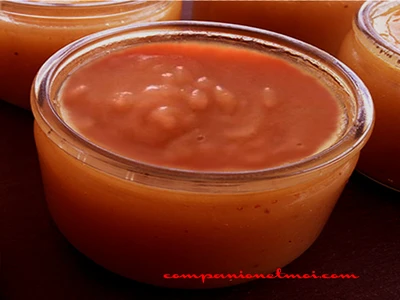 Compote pommes fraises banane