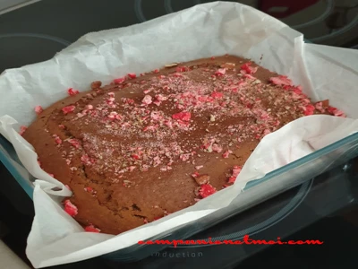 Cake à la vanille et aux pralines roses
