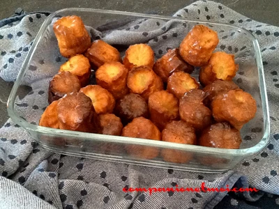 Canelés bordelais