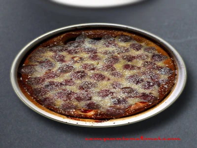 Clafoutis de cerises au lait d'amande