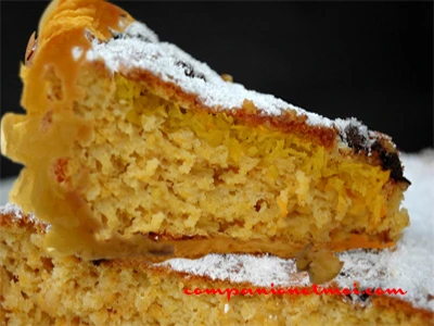 Gâteau à la noix de coco et à la pâte d'amandes