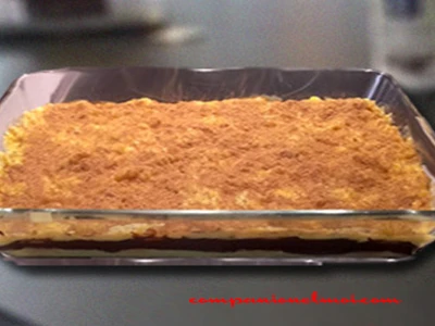 Gâteau de biscuits de crème et de chocolat