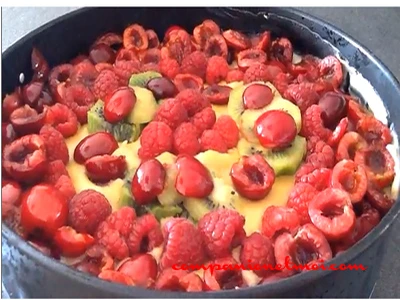 Gâteau sans gluten aux fruits rouges