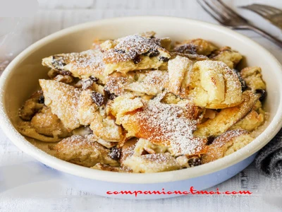 Kaiserschmarren ou crêpe épaisse autrichienne