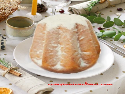 Pandoro ou gâteau de noël italien