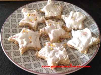 Zimtsterne ou étoiles de Noël à la cannelle