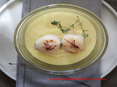 Crème de chou-fleur et noix de Saint-Jacques