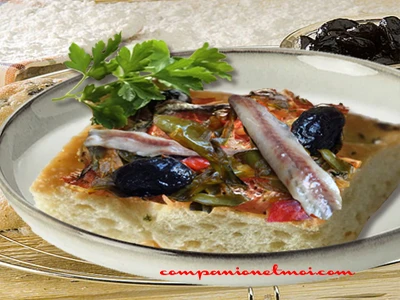 Fougasse aux poivrons et aux anchois