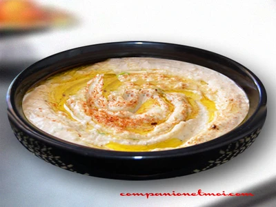Houmous de haricots blancs au citron et à l'ail