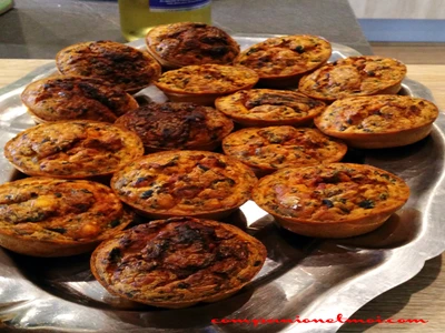 Muffins aux tomates séchées et olives noires