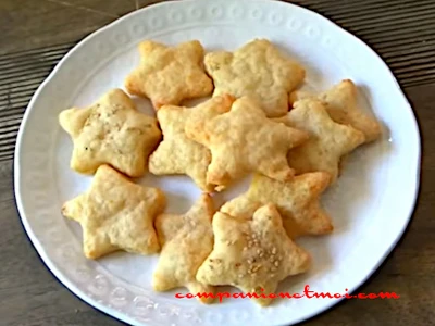 Petits soufflés étoilés au fromage pour apéritif
