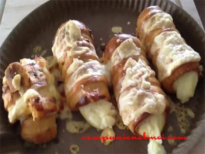 Roulés feuilletés à la raclette