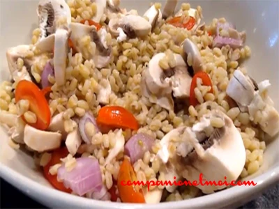Salade de blé parfumé