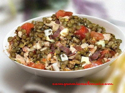 Salade de lentilles à la feta et au bacon