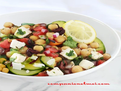 Salade de pois chiches tomates concombre et feta