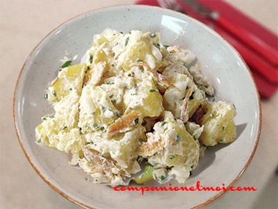 Salade de pommes de terre à la truite fumée et au raifort