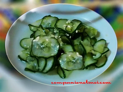 Salade japonaise de concombres marinés