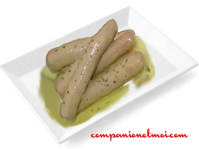 Saucisses de Strasbourg au vin blanc
