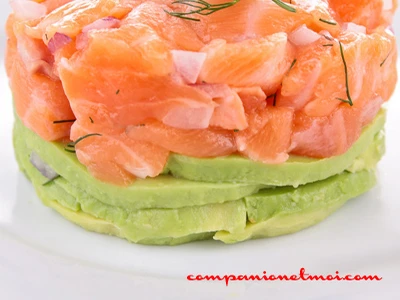 Tartare de saumon sur avocat