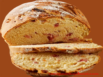 Pain au comté et aux lardons