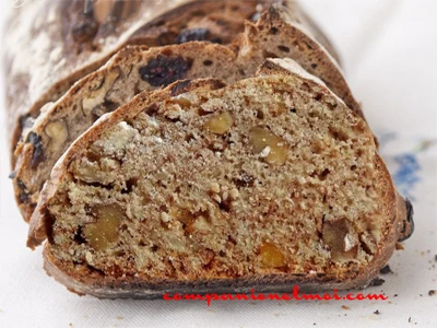 Pain de pâques chilien aux fruits secs