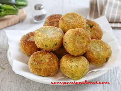 Boulettes de courgettes frites et tomme de savoie