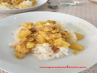 Colombo de poulet à l'ananas