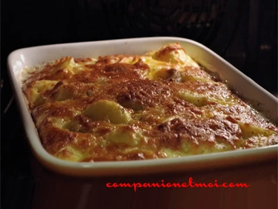 Gratin islandais de pommes de terre au cheddar