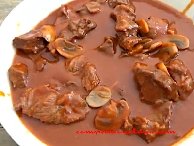 Joue de boeuf au vin rouge