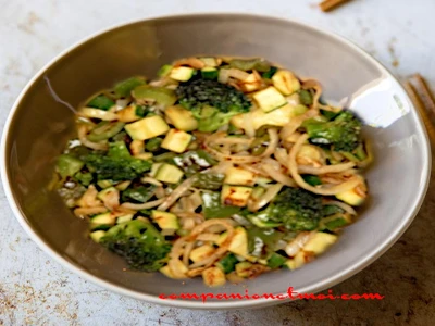 Mijoté de brocoli courgette poivron et oignon