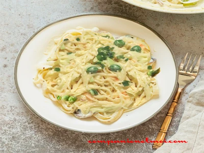 Nouilles de riz sauce tofu et légumes