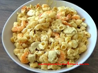 Pâtes aux crevettes et aux aiguillettes de poulet