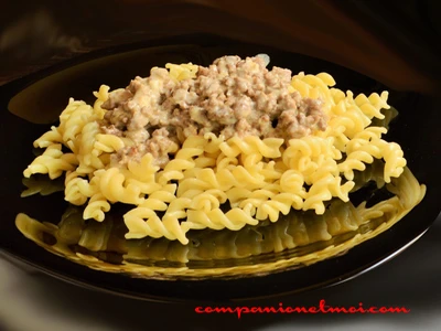 Pâtes viande hachée et fromage bleu