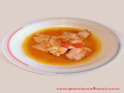 Poitrines de poulet sauce légumes