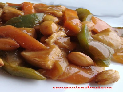 Poulet aux amandes sauce soja