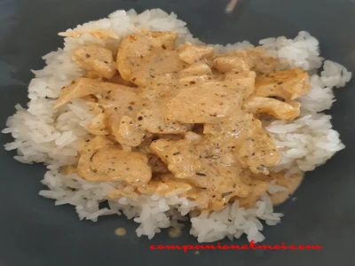 Poulet shahi korma et riz gluant