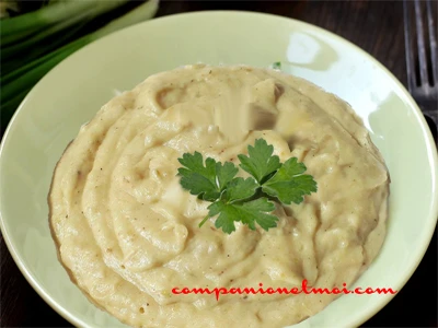 Purée hollandaise de pommes de terre et de chou vert
