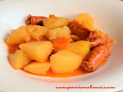 Ragout de pommes de terre et saucisses