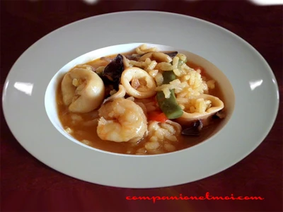 Riz aux calamars et crevettes