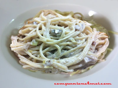 Spaghetti poireau oignon bacon