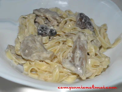 Tagliatelles à la sauce aux champignons