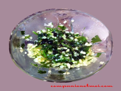 Sauce à l'ail et persil