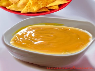 Sauce cheddar pour burgers hot-dogs ou nachos