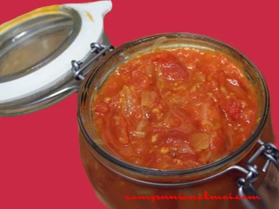 Sauce tomate aux légumes variés