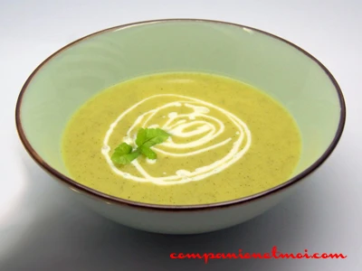Crème de courgette à la menthe