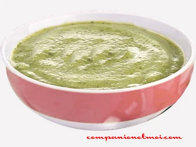 Potage de courgettes à l'oignon
