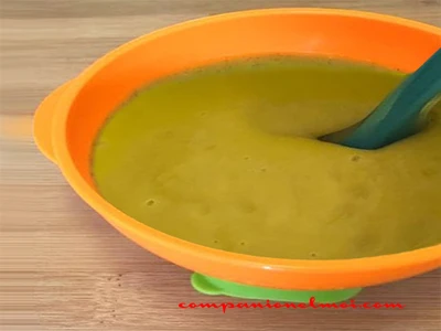 Purée de pommes de terre et poulet pour bébé