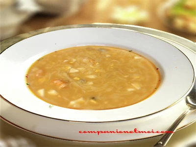 Soupe de nouilles aux fruits de mer
