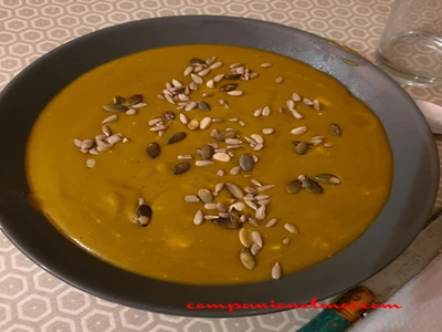 Velouté de lentilles corail et patate douce au cumin